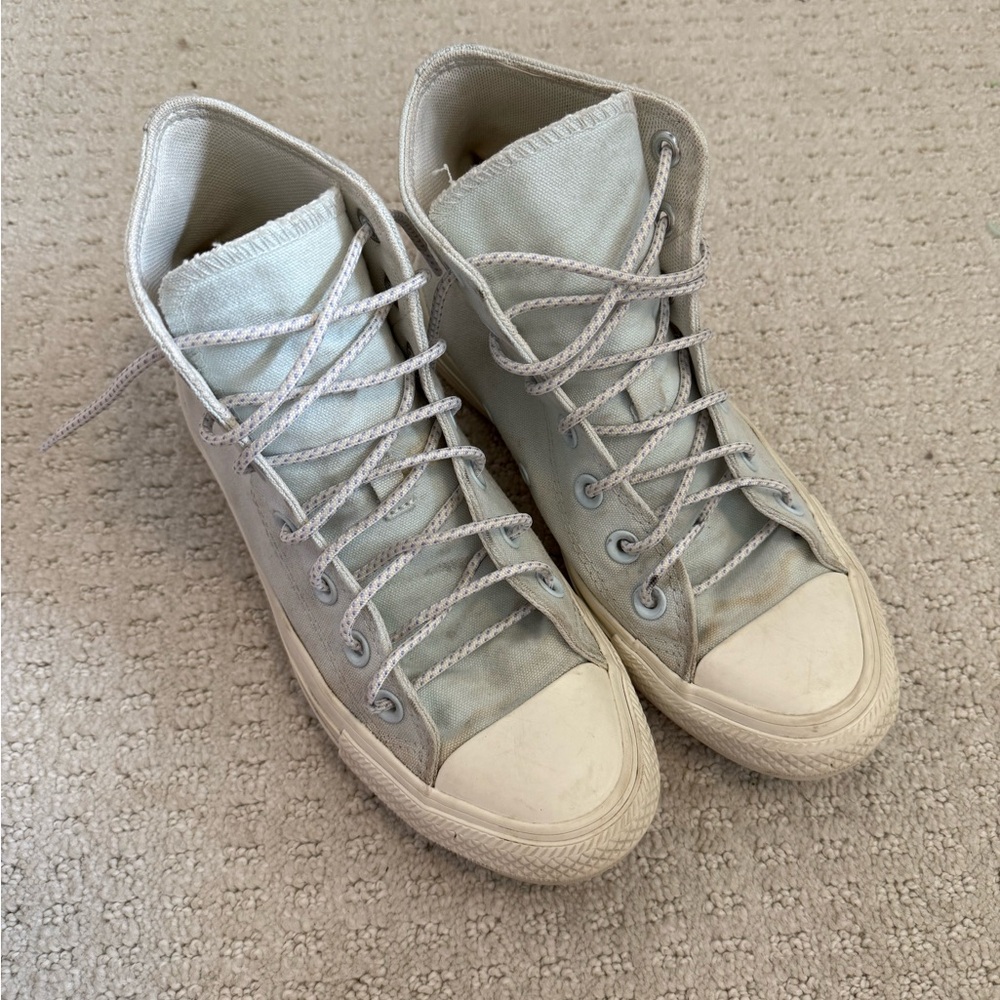 High-Top converse Sneakers